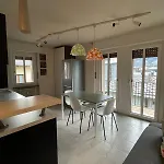 - Via Parigi Lägenhet Aosta