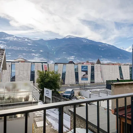 - Via Parigi * Aosta