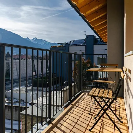 - Via Parigi Apartmán