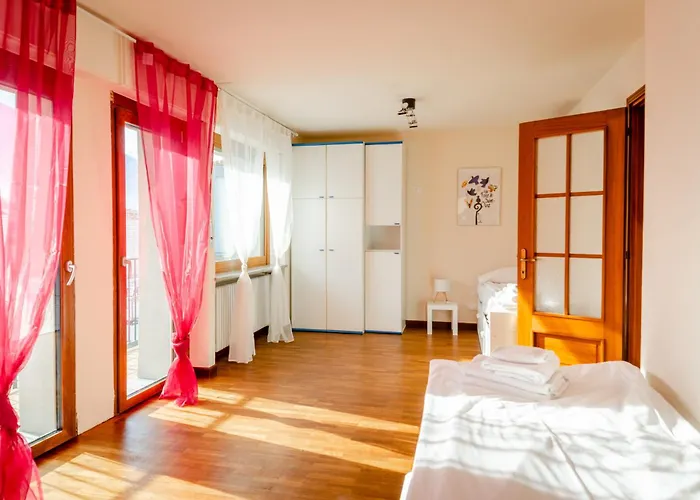 - Via Parigi Lejlighed Aosta