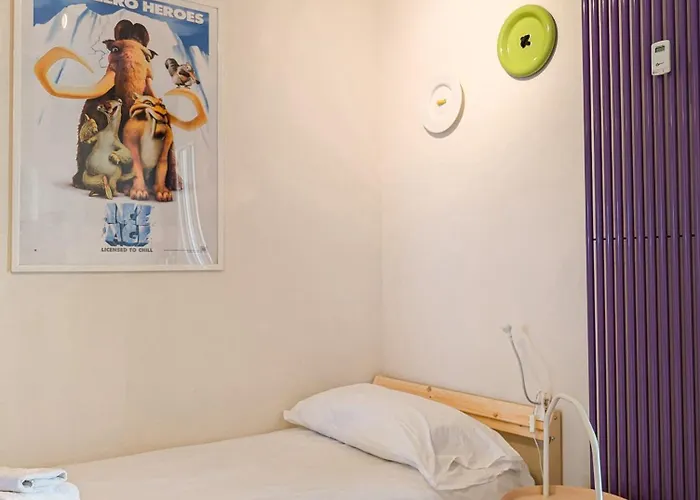 - Via Parigi * Aosta